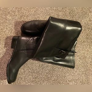 Womens 8 medium black leather boots.  Brand new, never worn